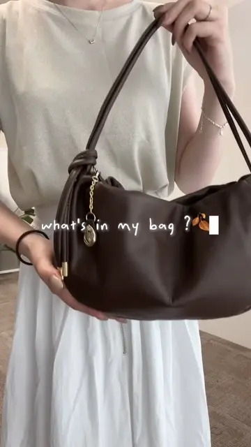   ブラック ショルダーバッグ バッグ 『推しショルダーバッグ 猫型 ブラック OB02-CatearsB