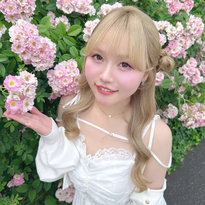anmille フラワーフリルレースワンピース ピンク フラワーフリルレースワンピース｜evelyn（エブリン）公式通販サイト