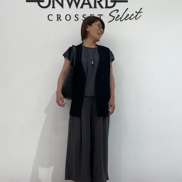 オンワード　23区　パンツ　新品未使用 特集】今年の即戦力ボトムは「タックパンツ」 | ONWARD CROSSET