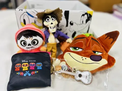 Funkopop　リメンバー・ミー　ミゲル　キーチェーン 公式】ディズニーストア.jp | ミゲル キーホルダー・キー