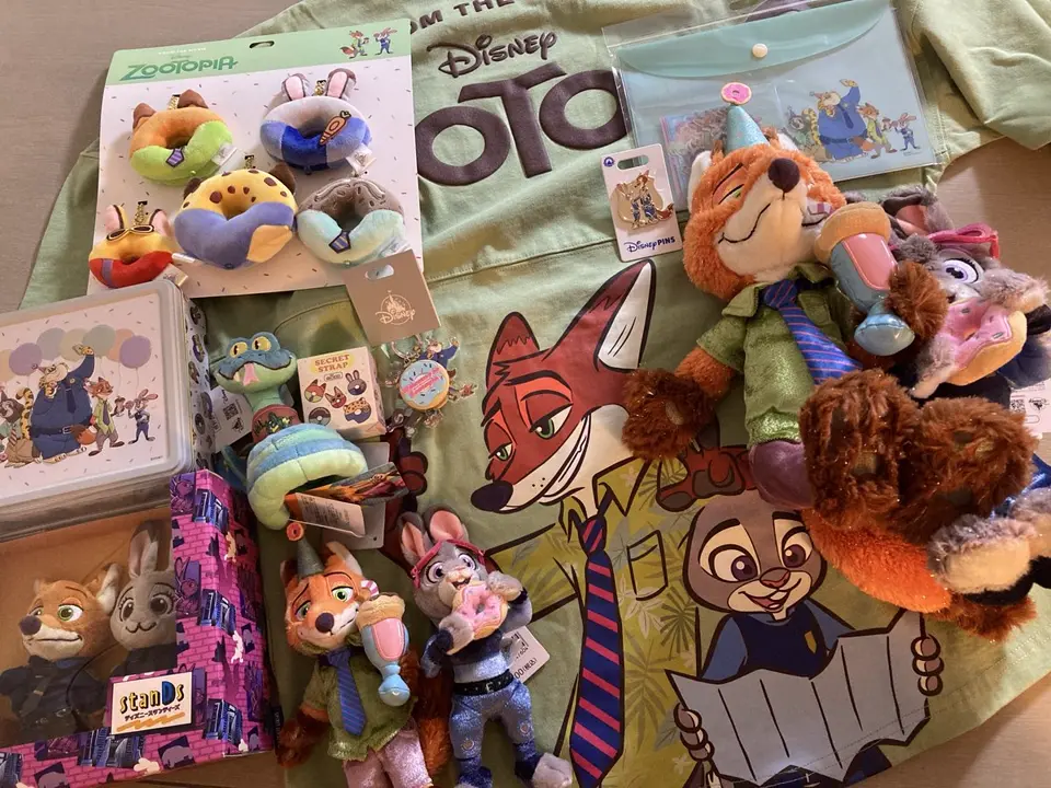 公式】ディズニーストア.jp | ゲイリー・ダ・スネーク ぬいぐるみ