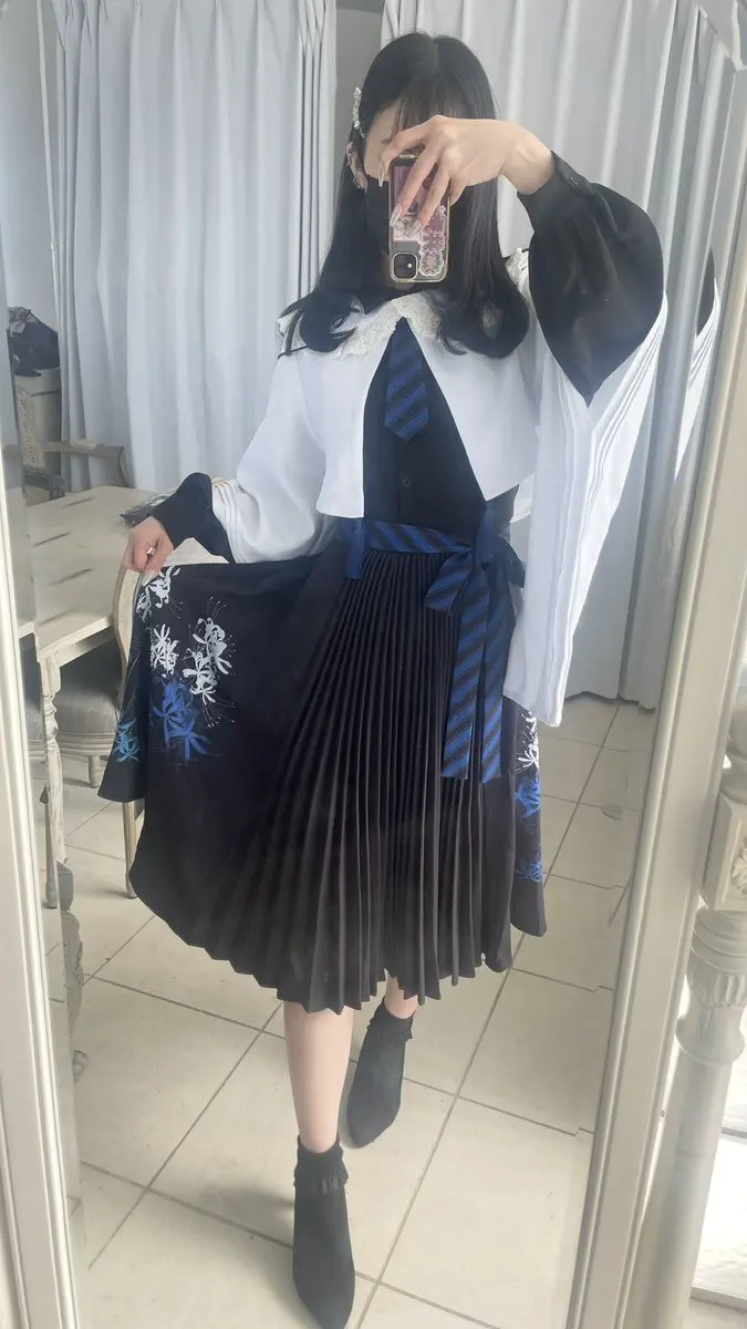 彼岸花の袴風プリーツワンピースと和袖ボレロセット ｜ Favorite