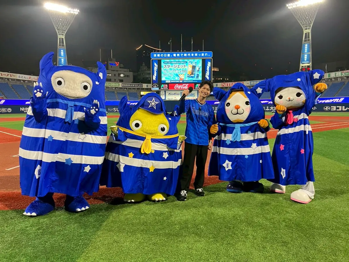 Fairy Tales キーホルダー 青 セーラーレインコートマスコット/オーロラアクリルキーホルダー