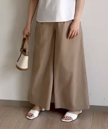 HAAT　イッセイミヤケ　ストレッチ　ワイドパンツ　ガウチョパンツ　2サイズ HAATイッセイミヤケストレッチワイドパンツガウチョパンツ2サイズ