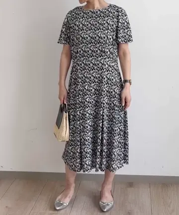 ウエストタックジャージーワンピース（幾何柄・無地）/洗える