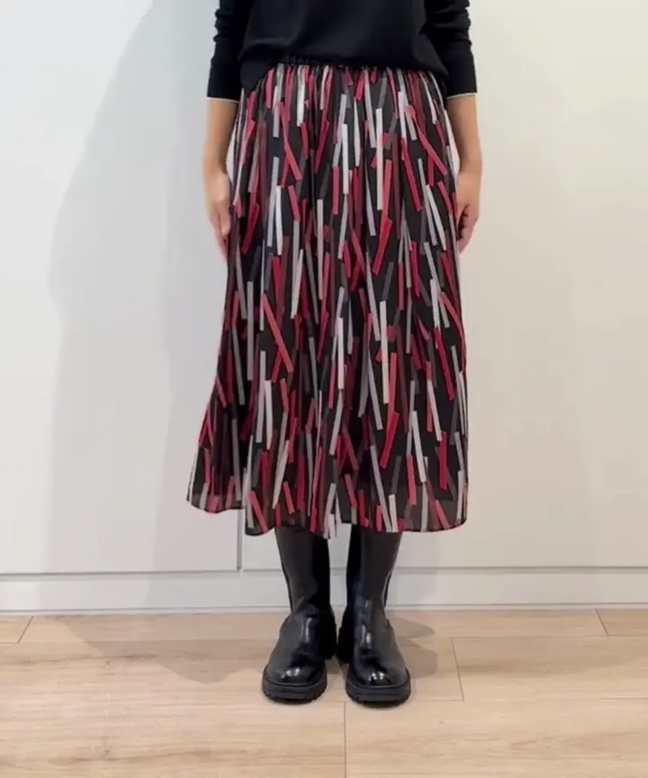 日本製]ジオメトリックプリントフレアスカート(ミモレ丈スカート