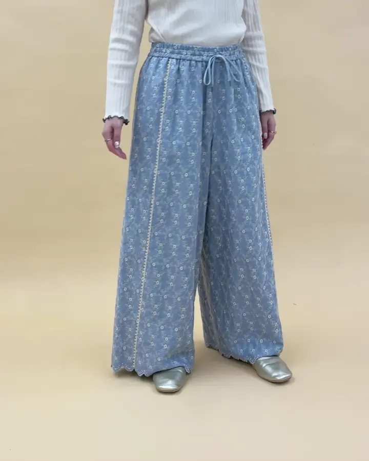 フラワースカラップ総刺繍ワイドパンツ(フルレングスパンツ