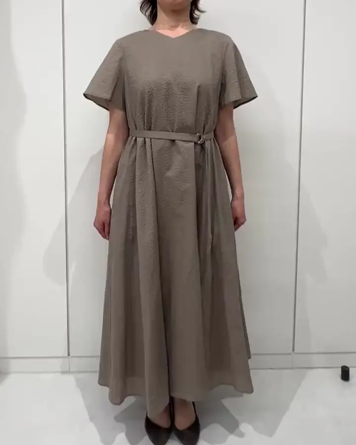 VネックAラインシルエットワンピース/洗える/WEB限定カラーサイズあり