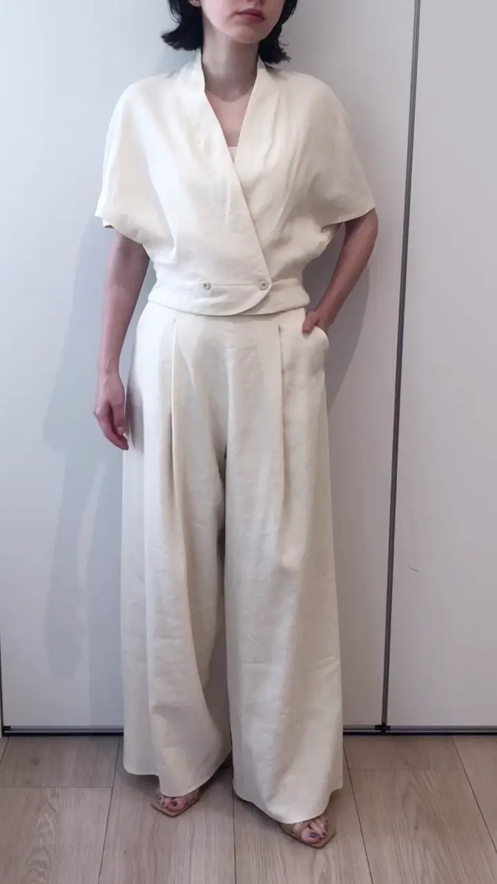 ★シビラ★ワイドパンツ/ガウチョパンツ 　手洗い可　M タグ付き新品 タックリネンワイドパンツ(ガウチョ・ワイドパンツ) | Sybilla(シビラ