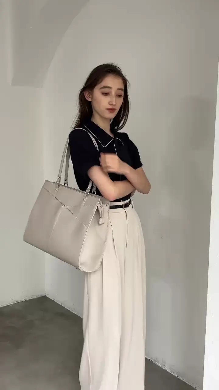 軽量アウトポケットA4トートバッグ - 12Twelve Agenda(トゥエルブ