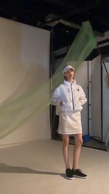 ランダムフリルブルゾン|アルチビオ - ゴルフウェアや婦人服通販