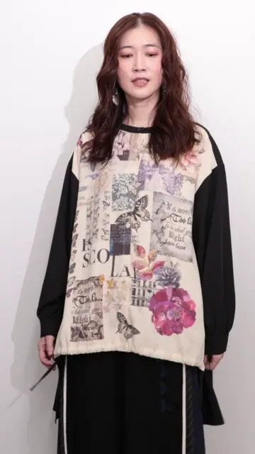 553216：蝶花コラージュ柄 前開きチュニックの通販-ScoLar