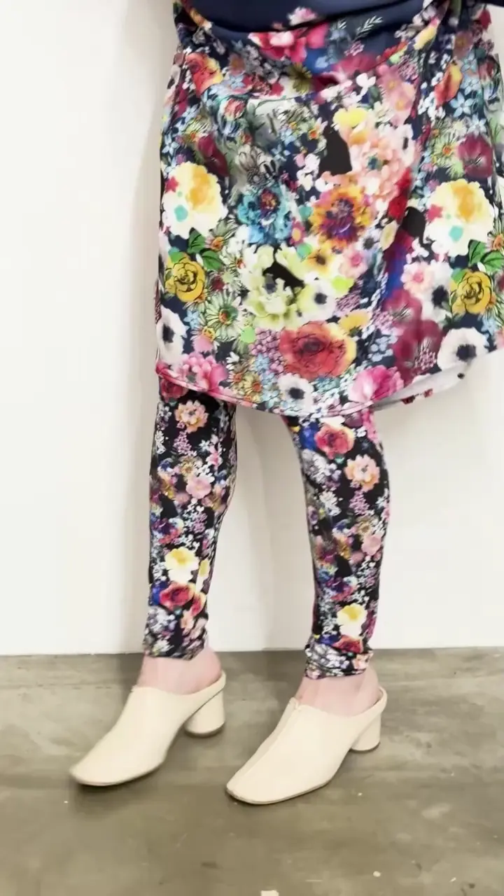 153642：スカラー総柄レギンスの通販-ScoLar