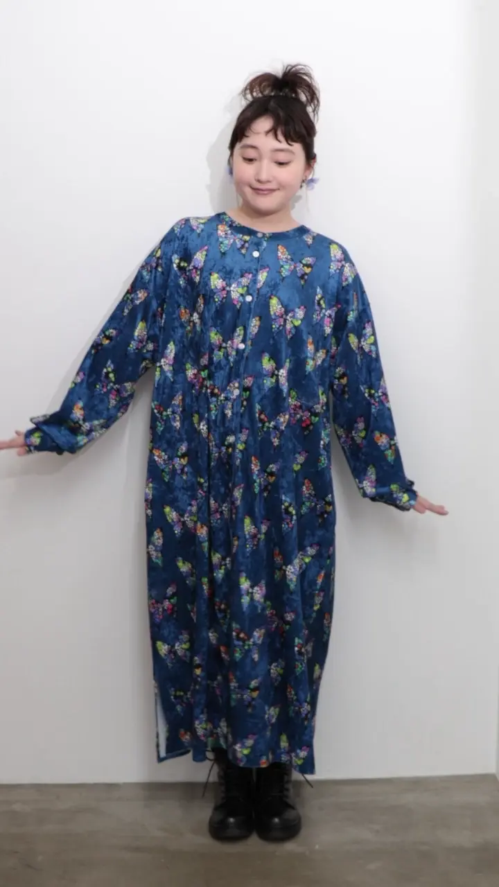 153759：アニマル×蝶柄 前開きクラッシュベロアワンピースの通販-ScoLar