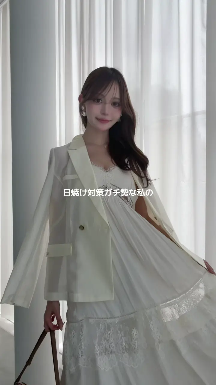 LACE SWITCHING DRESS