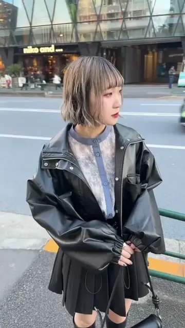 春の一軍アウター】フェイクレザーショートブルゾン | Remind me