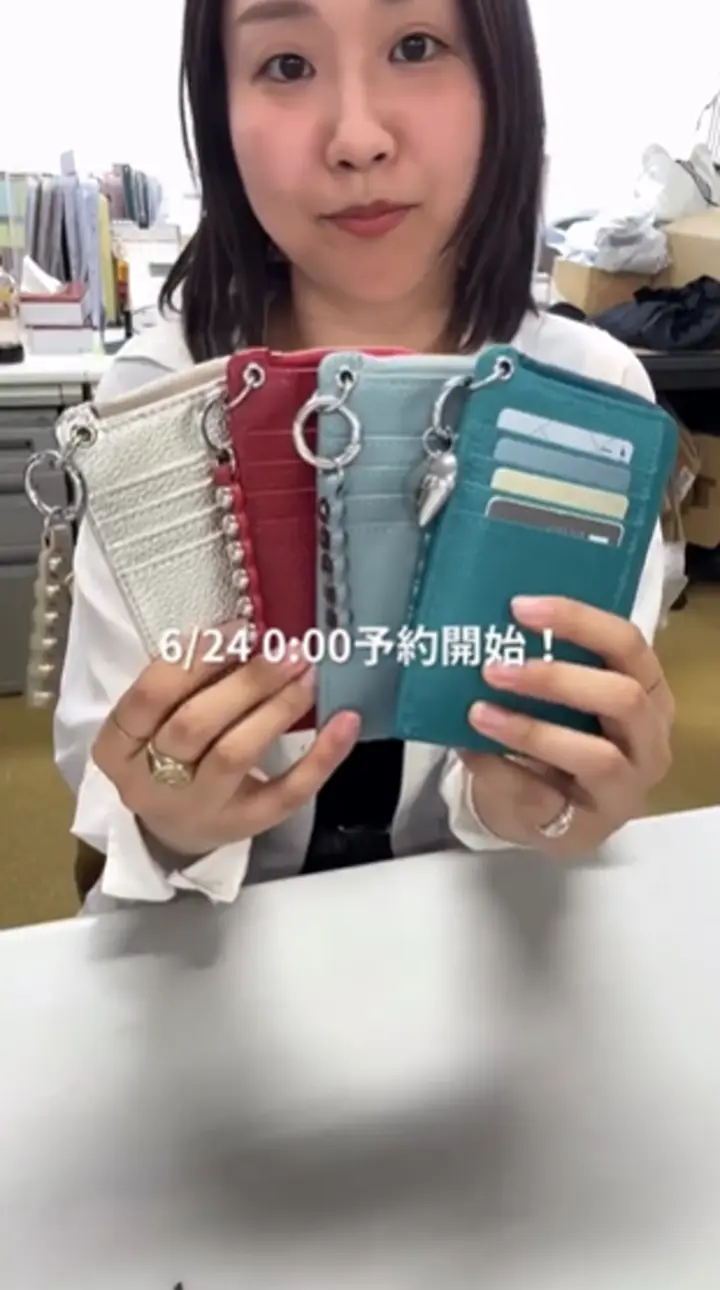 ほし企画】本革スタッズフラグメントケース | ear PAPILLONNER(イア