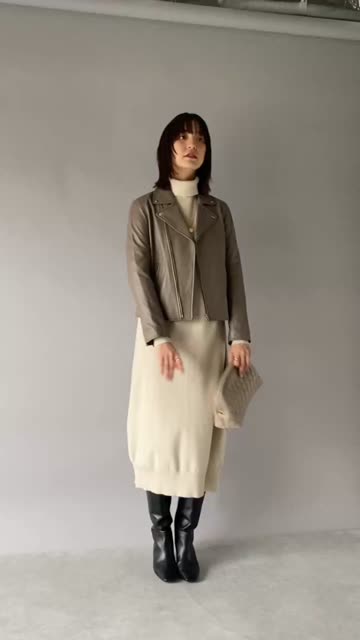 Iラインシルエットが女性らしさを演出】スムースタッチタートル