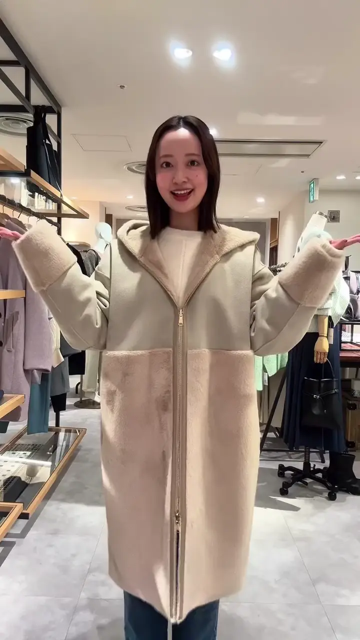 昨年大人気/2通りで着れる】リバーシブルファータッチコート | COLLAGE