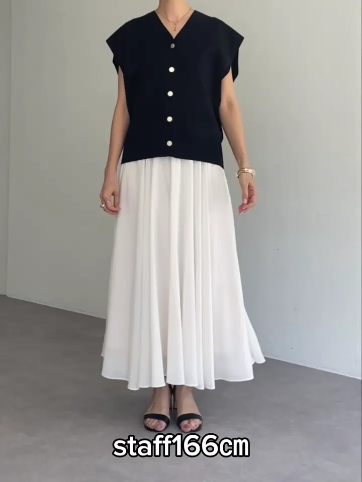 美品 BEARDSLEY ビアズリー 25SS リネンフレアースカート BEARDSLEY（ビアズリー）の「《ビアズリー》リネンフレアースカート