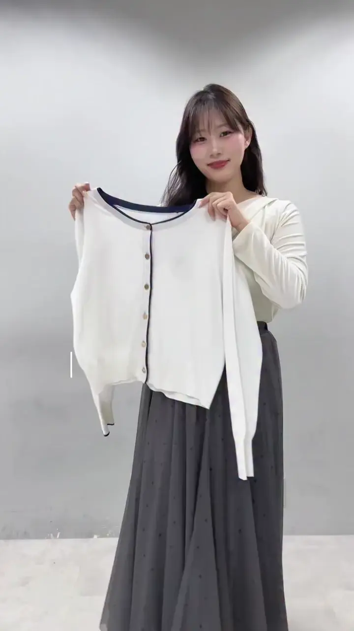 sherbet line】接触冷感・UVカット付き配色金ボタンカーディガン