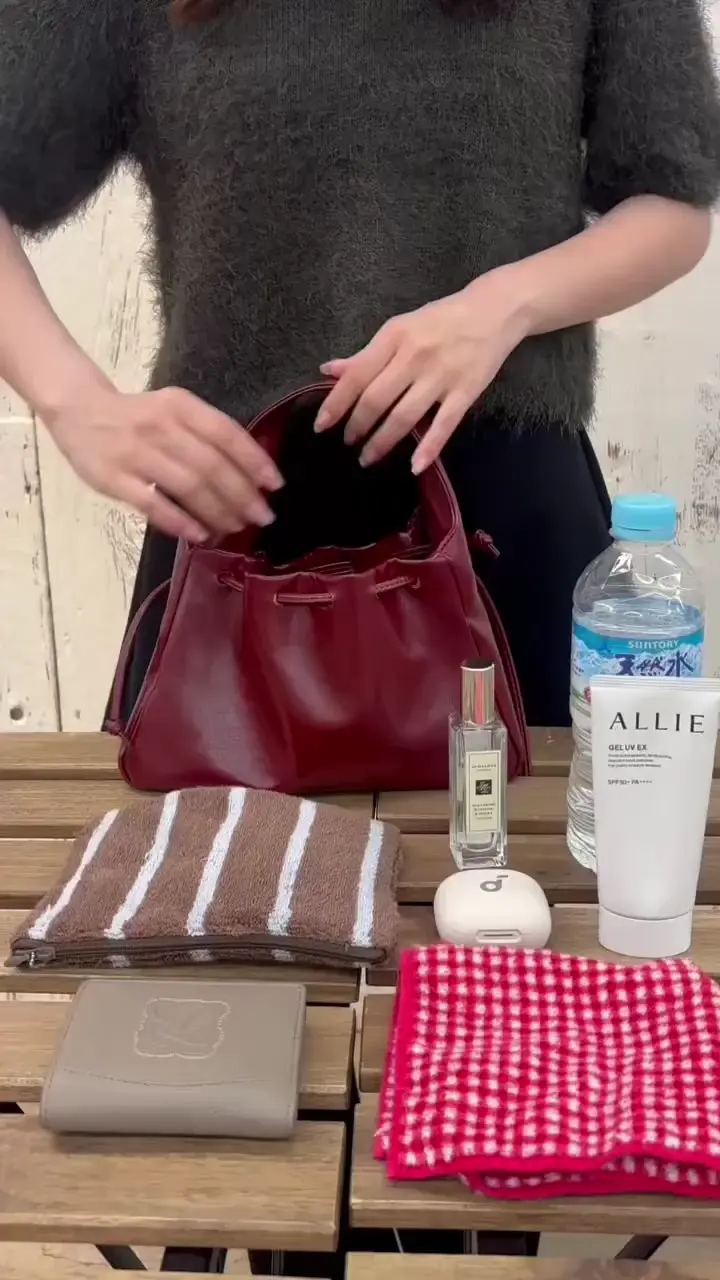 4色展開/500mlペットボトル収納可/2WAY】ギャザーポーチBAG | Kastane