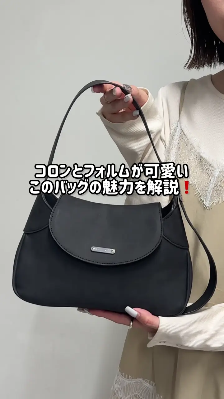 金具フラップハーフムーンショルダーバッグ | DISCOAT(ディスコート