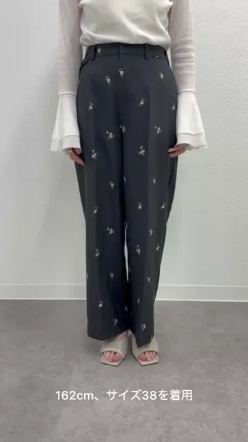 人気のため追加生産！》《サイズ展開あり》刺繍スラックス