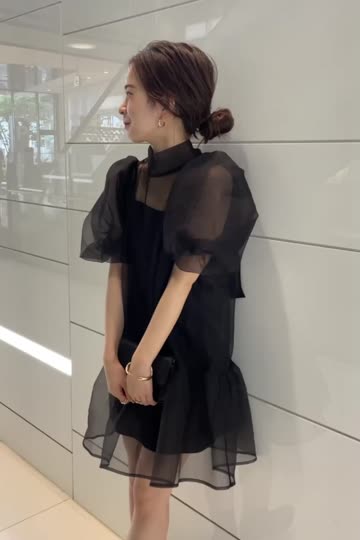 結婚式/ドレス】サテンキャミ付きオーガンジーミニワンピース | Chico 