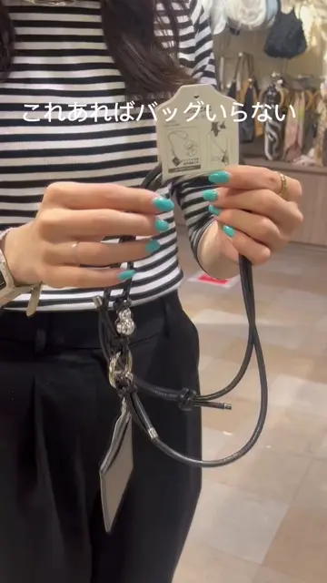 専用品　三角マチファスナーポーチ•ショルダー紐•チューリップバッグ　サイドポケ How to sew a zippered bag with a triangular gusset] It can