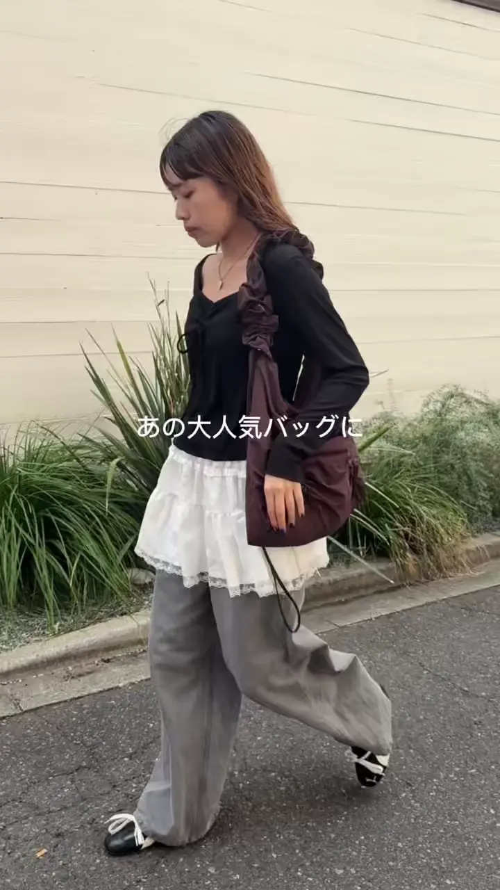 一部店舗/WEB限定カラー】ギャザーショルダーバッグ | Lattice