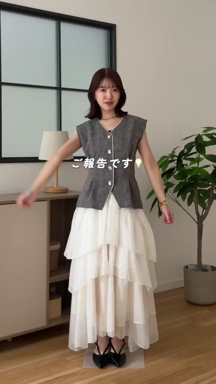 COMME des GARÇONS ランダムティアードフレアスカート ホワイト Yuna企画】ランダムティアードスカート | Thevon.(ゼヴォン)レディース