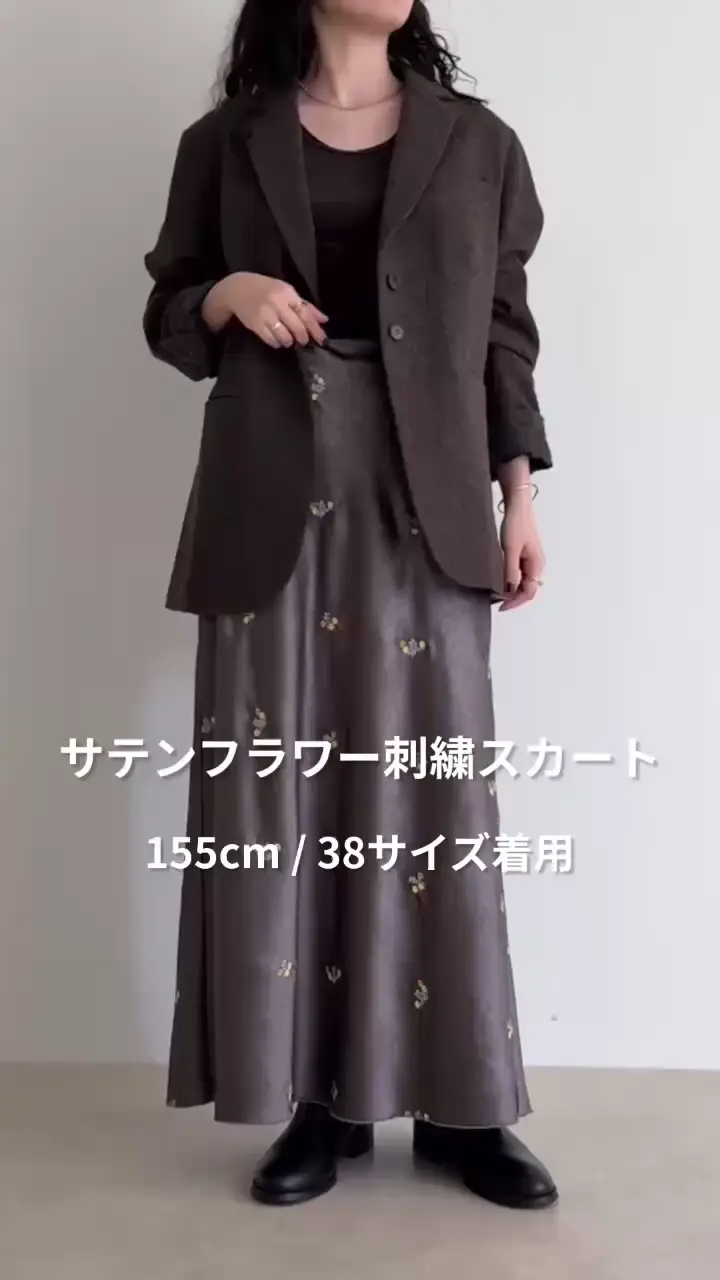 サテンフラワー刺繍スカート | FREDY & GLOSTER(フレディ アンド