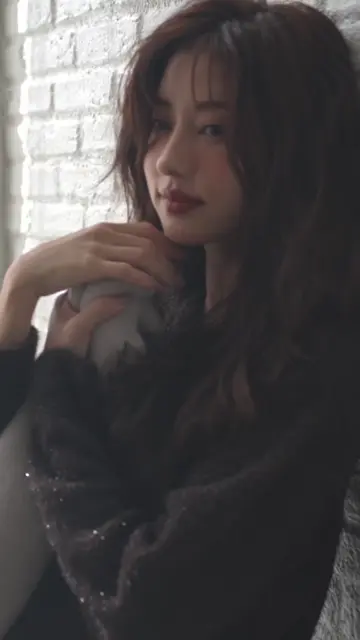 ANY SIS L 【洗える】フィルムラメシャギー ニット 