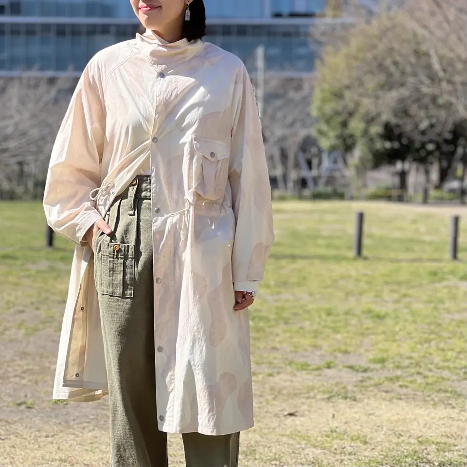 日常に溶け込むミリタリーの魅力》GAS PROTECT COAT - CAMO