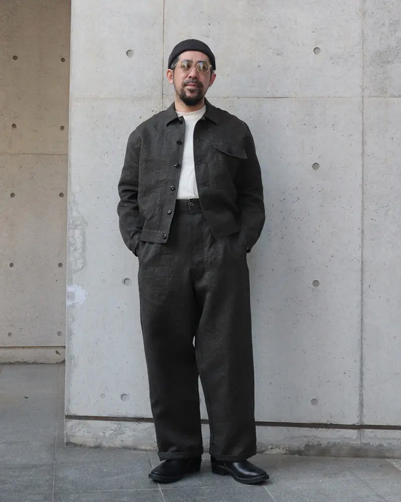 唯一無二のファブリック〉BLACK CHAMBRAYシリーズ