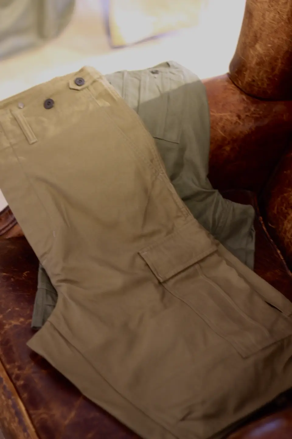 名作の軍パンショーツ》ARMY CARGO SHORT