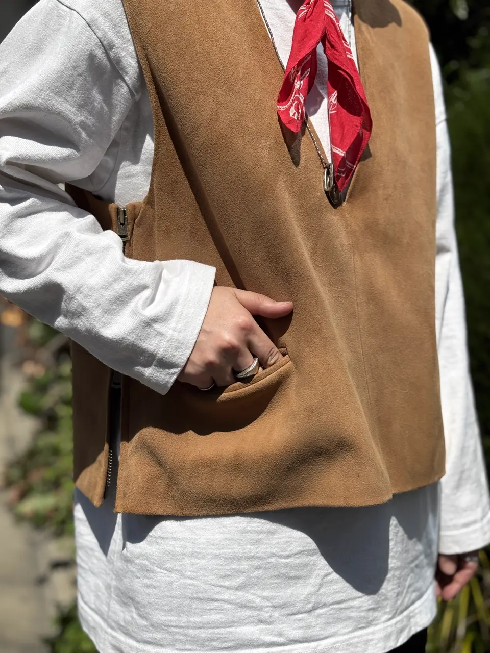 【限定品】KAJA REALISTIC SUEDE VEST OVY The Joceylne Vest – LISA YANG