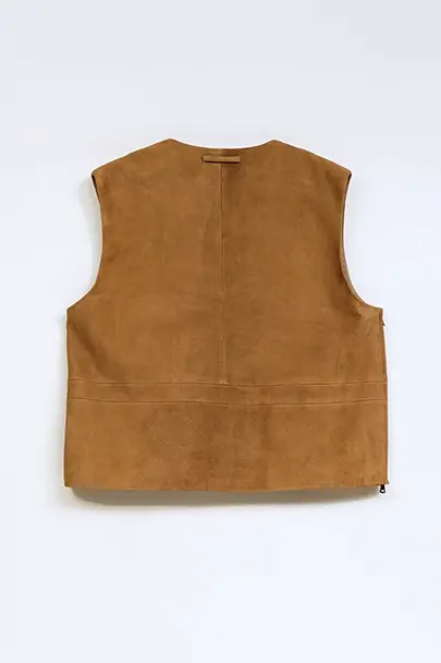 着るだけで上品に》SHEEP SUEDE VEST