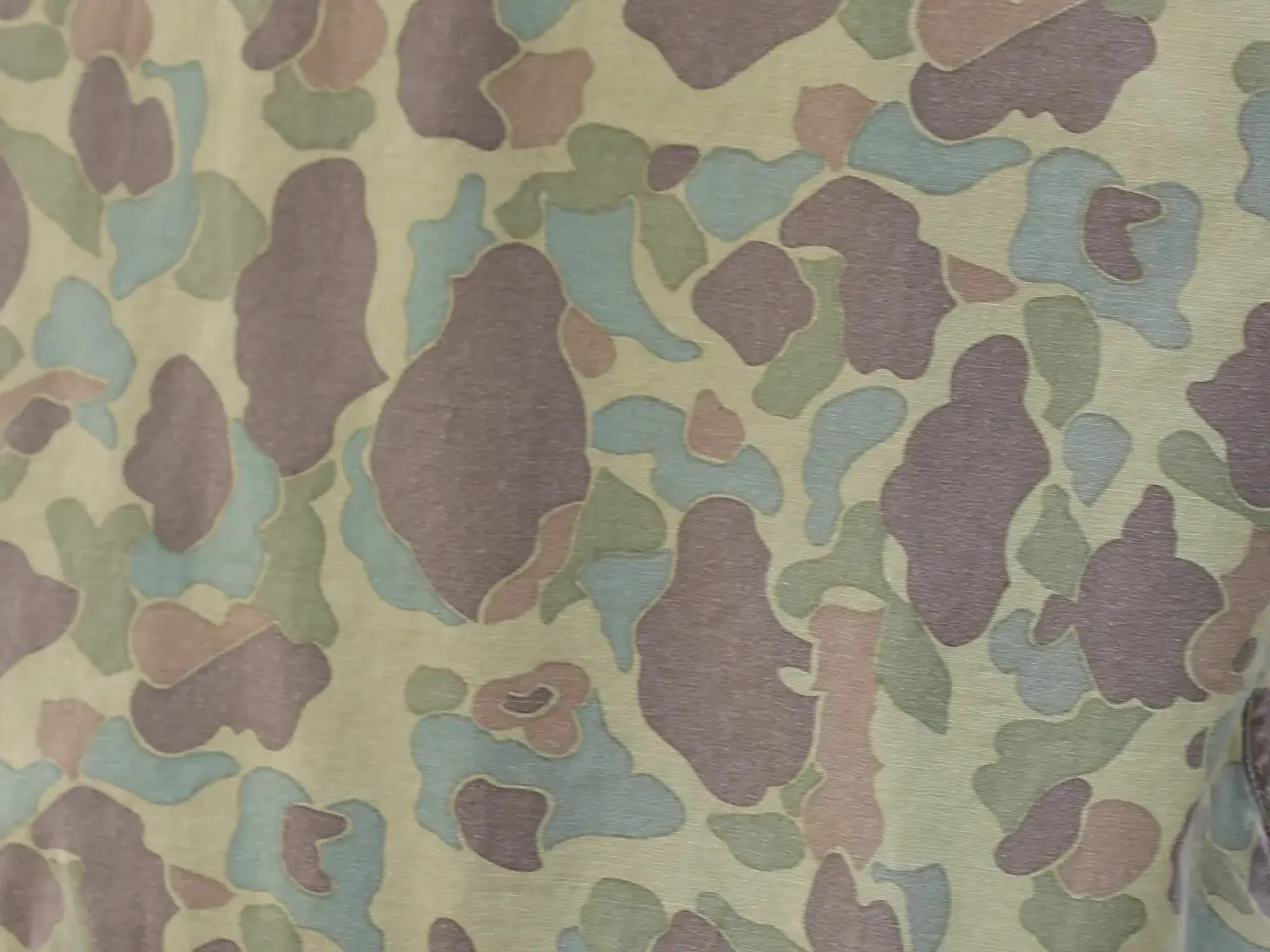 汎用性抜群のベスト》PULLOVER FISHING VEST - DUCK HUNTER CAMO