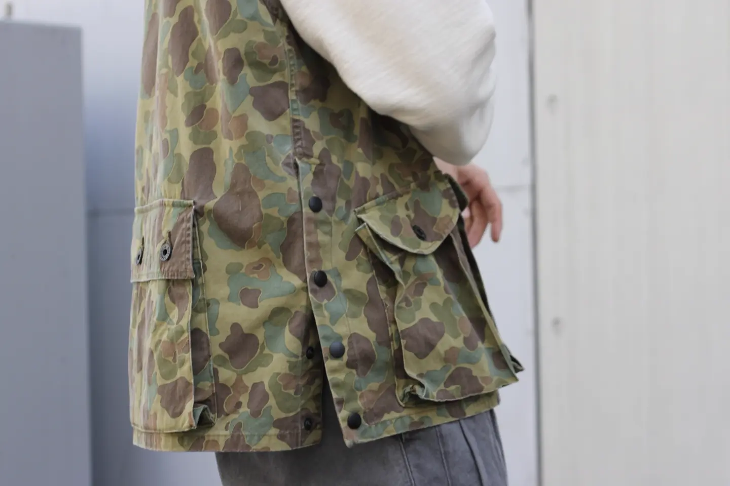 汎用性抜群のベスト》PULLOVER FISHING VEST - DUCK HUNTER CAMO
