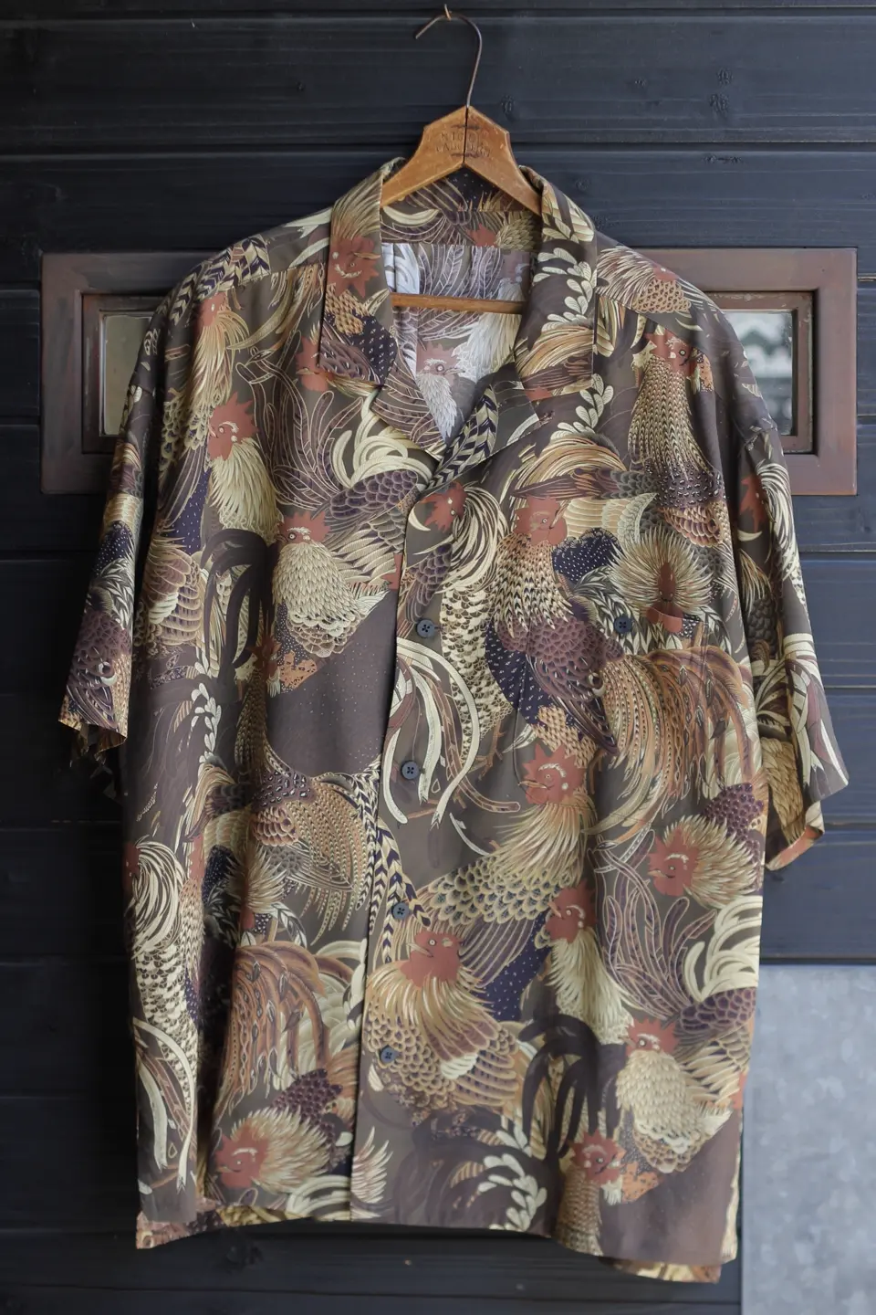 伊藤若冲が描く軍鶏図をアロハシャツに》ALOHA SHIRT - SHAMOZU