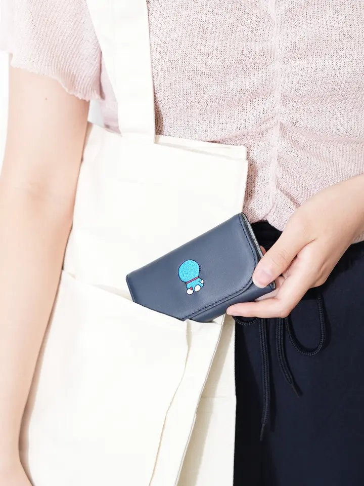 キソラ ドラえもん キーケース ユニセックス KIDR-007 kissora | 牛革