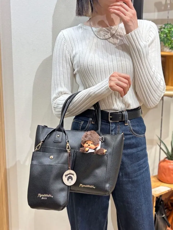 【新品・未開封】ラタンデイジーパッチ 2WAYショルダー（ベージユ） Amazon | [マリークヮント] スクエアキルトデイジーパッチ 2WAY