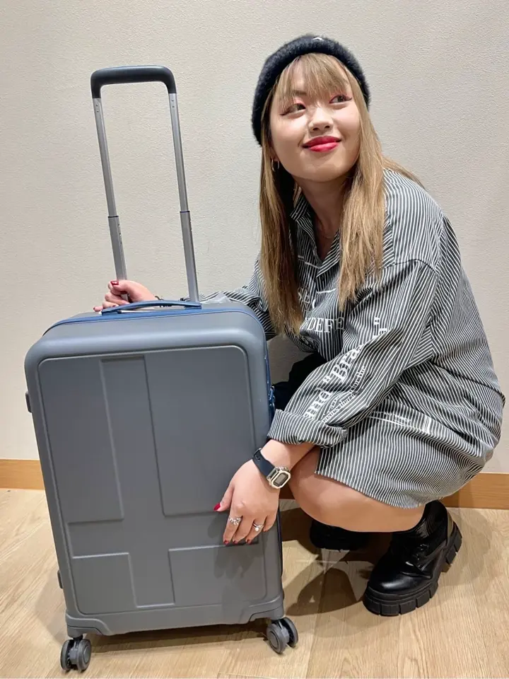 innovator ブルーグレー 軽量2.8kg 容量57L キャリーケース イノベーター スーツケース 別注 IND27 軽量 57L 62cm 2.8kg