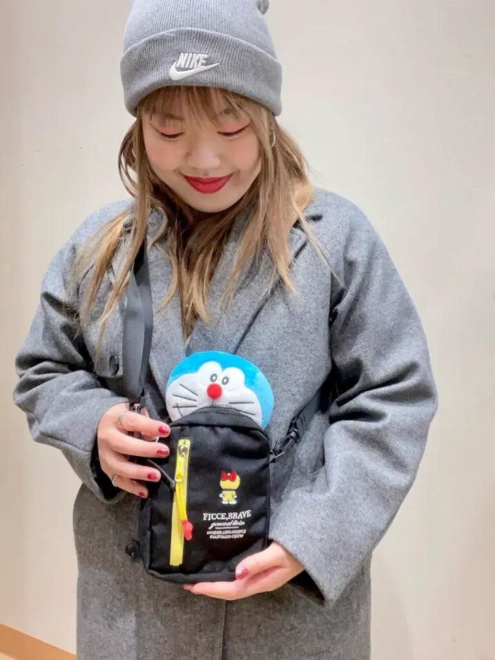 フィセブレイブ ドラえもん ミニショルダーバッグ メンズ レディース F