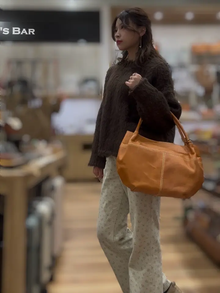 未使用　ズッケロフィラート　トートバッグ　本革　レディース　牛革　ブラウン　収納 ズッケロ フィラート トートバッグ レディース 本革 48974 婦人 大人