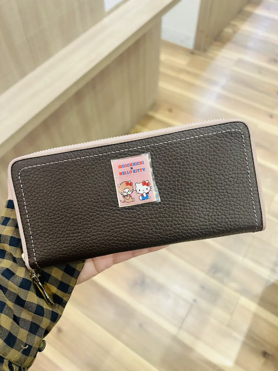 エフィー モンチッチ ハローキティ 長財布 ラウンドファスナー