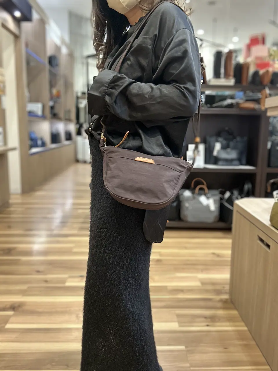 151バラパック　37パック Wings掲載 ハラコライクショルダー(バッグ・ポーチ)｜EVEX by KRIZIA