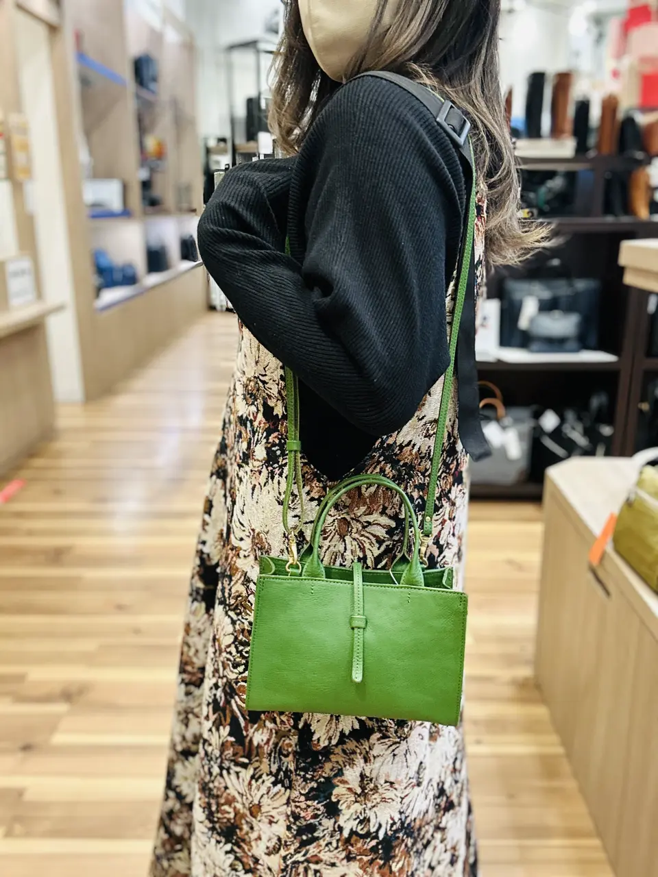 Izabella…◇蚤の市　カーキ　38 12/20/2025の921の投稿